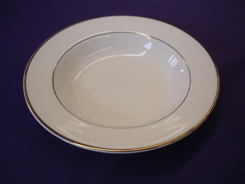 10 oz Soup Bowl with gold trim
